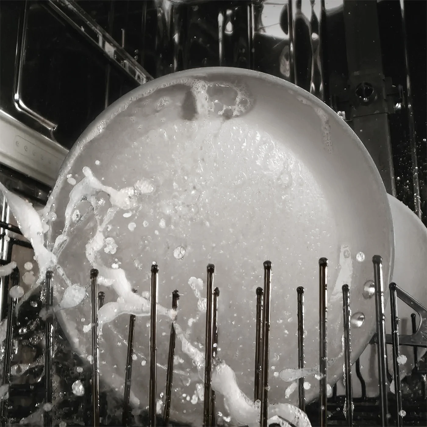 Easy dishwasher-safe cleaning