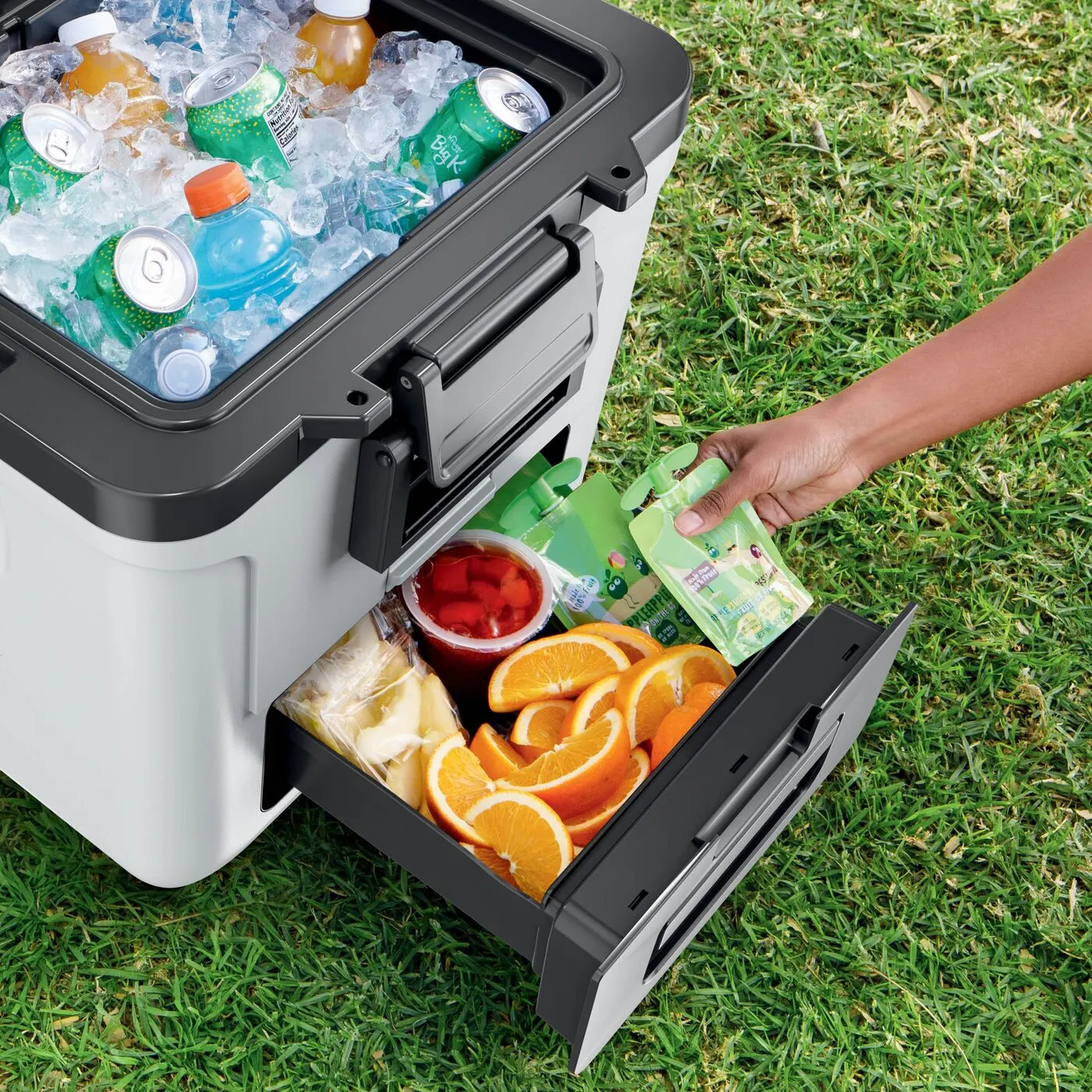Integrated dry storage drawer